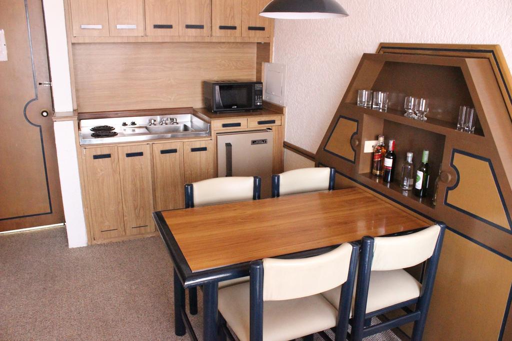 Real 85 Aparthotel