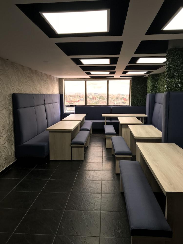 Hotel Express 53 Bogota