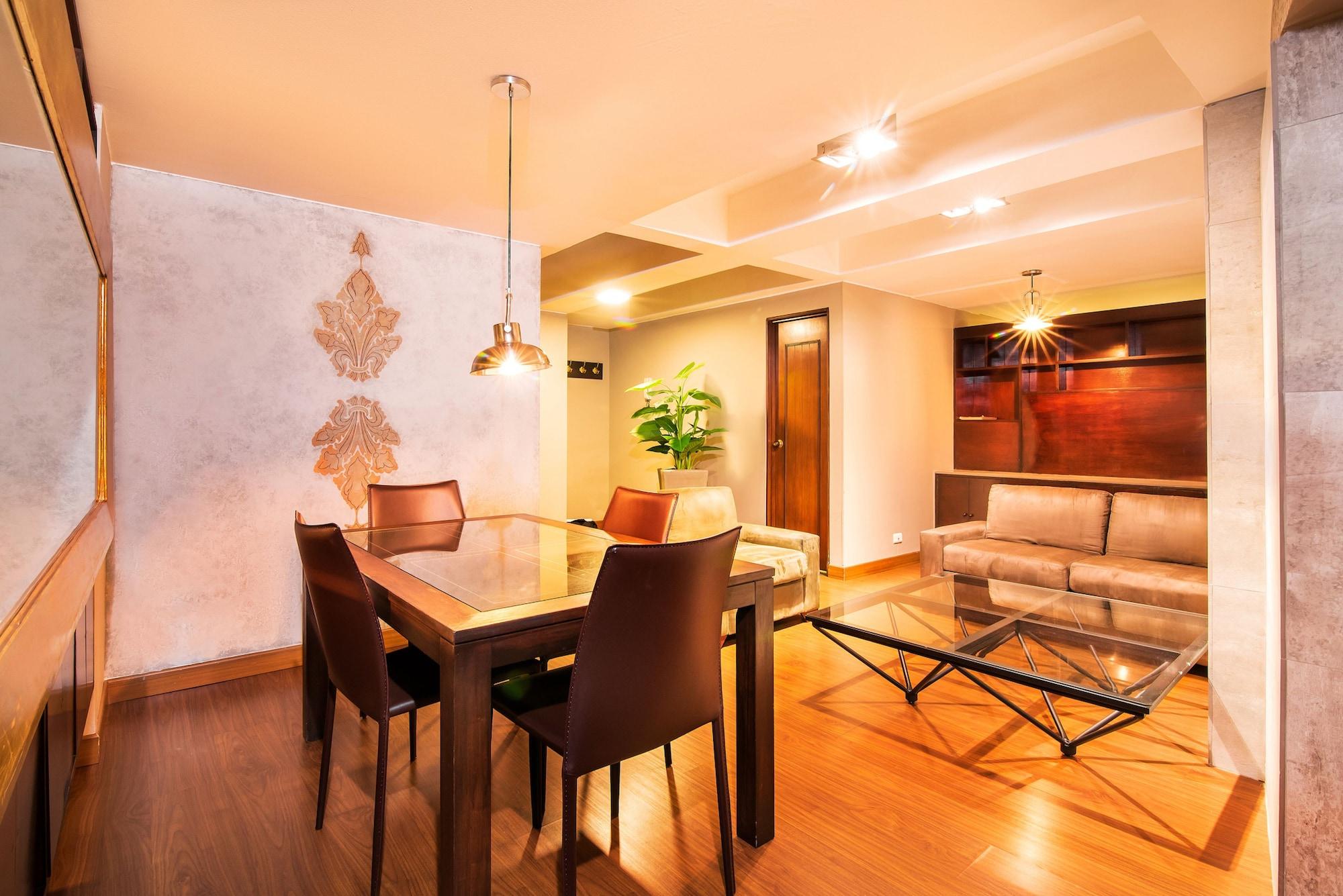 Lloyds Apartasuites Parque 93 4* Bogota