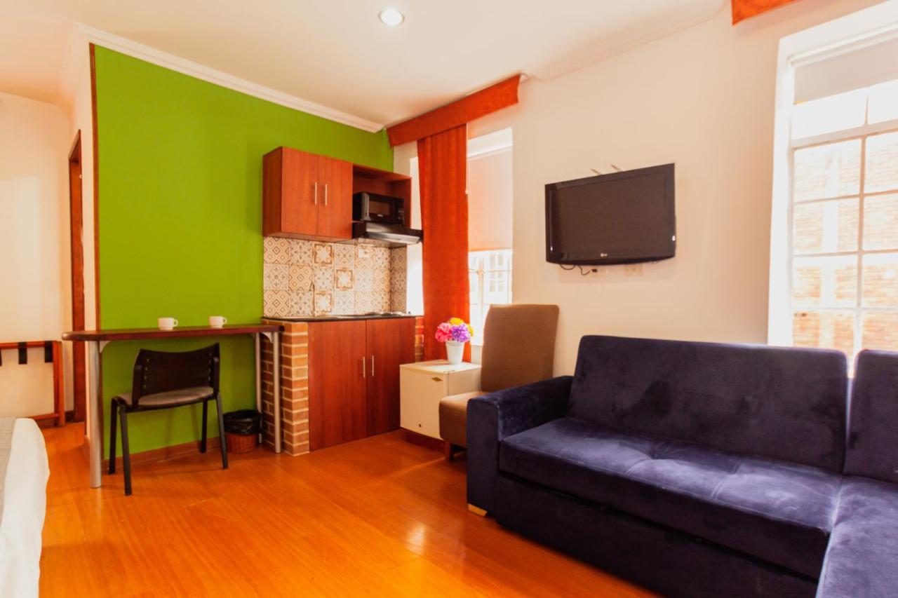 Apartasuites & Plaza 36 *