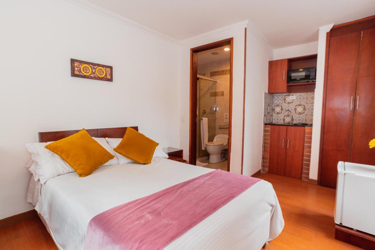 Apartasuites & Plaza 36