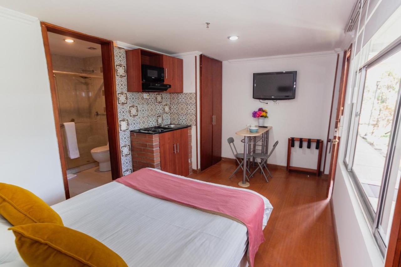 Apartasuites & Plaza 36 *