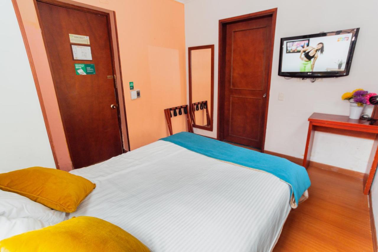 Apartasuites & Plaza 36