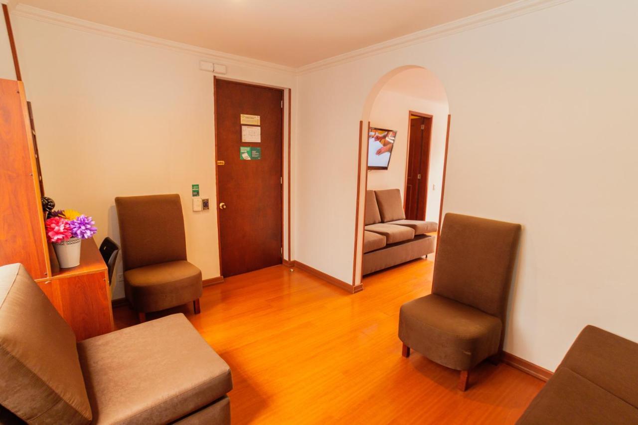 Apartment Apartasuites & Plaza 36