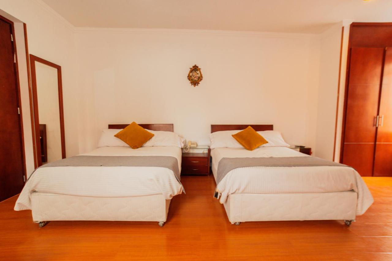 Apartasuites & Plaza 36 Apartment