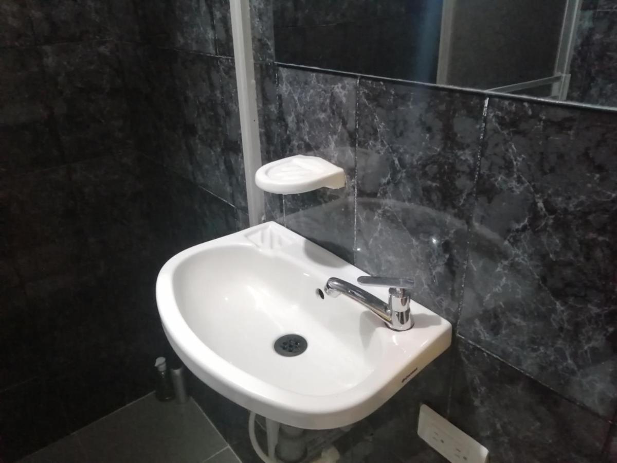 Casa de hóspedes Privada Cerca Al Aeropuerto Y Terminal *