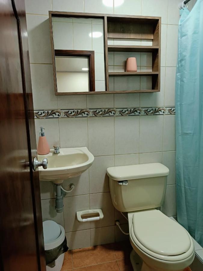 Homestay Apartamento Cerca Al Aeropuerto A 8 Minutos Bogota