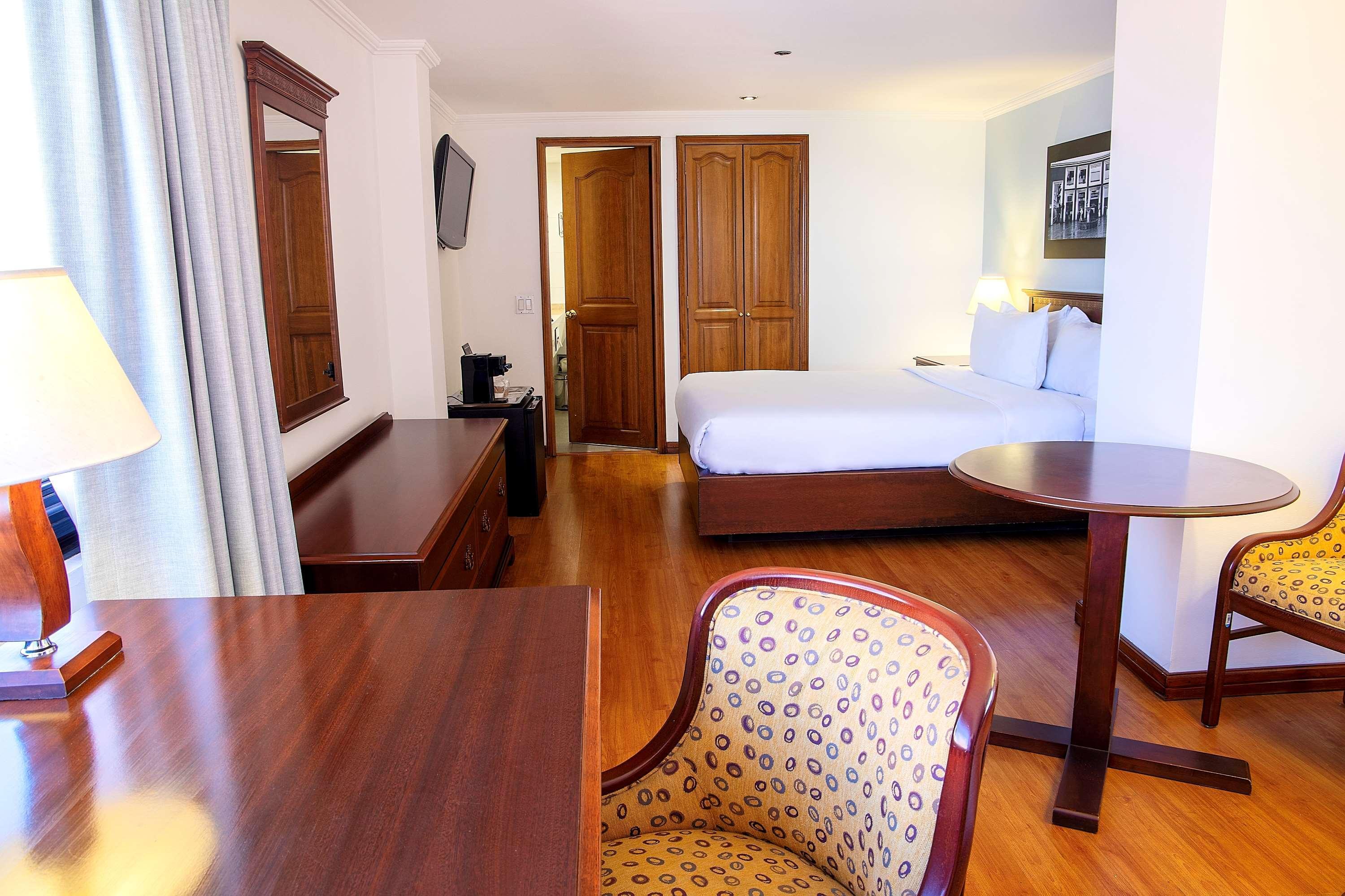 Hotel Radisson Metrotel 4*