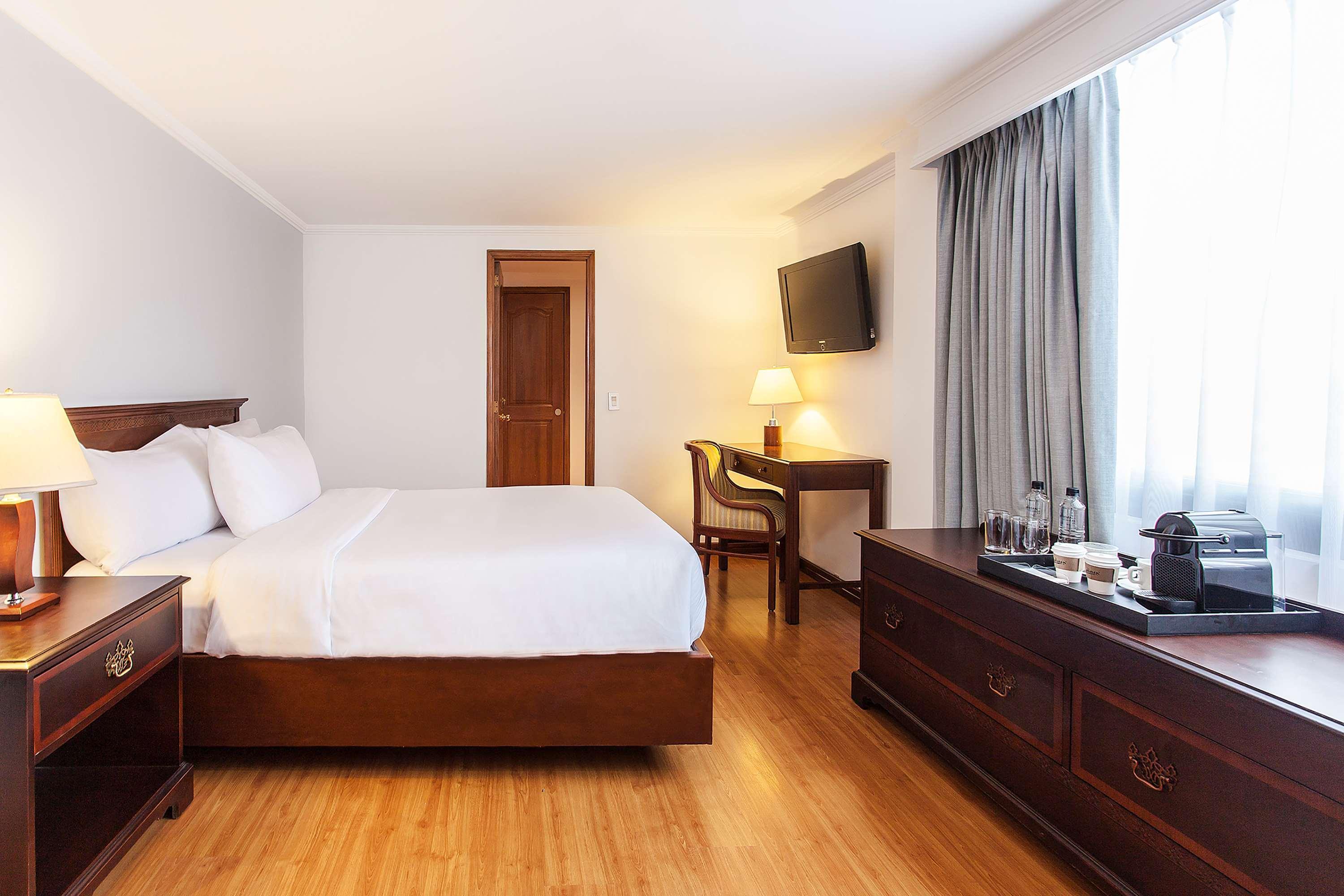Radisson Metrotel 4*