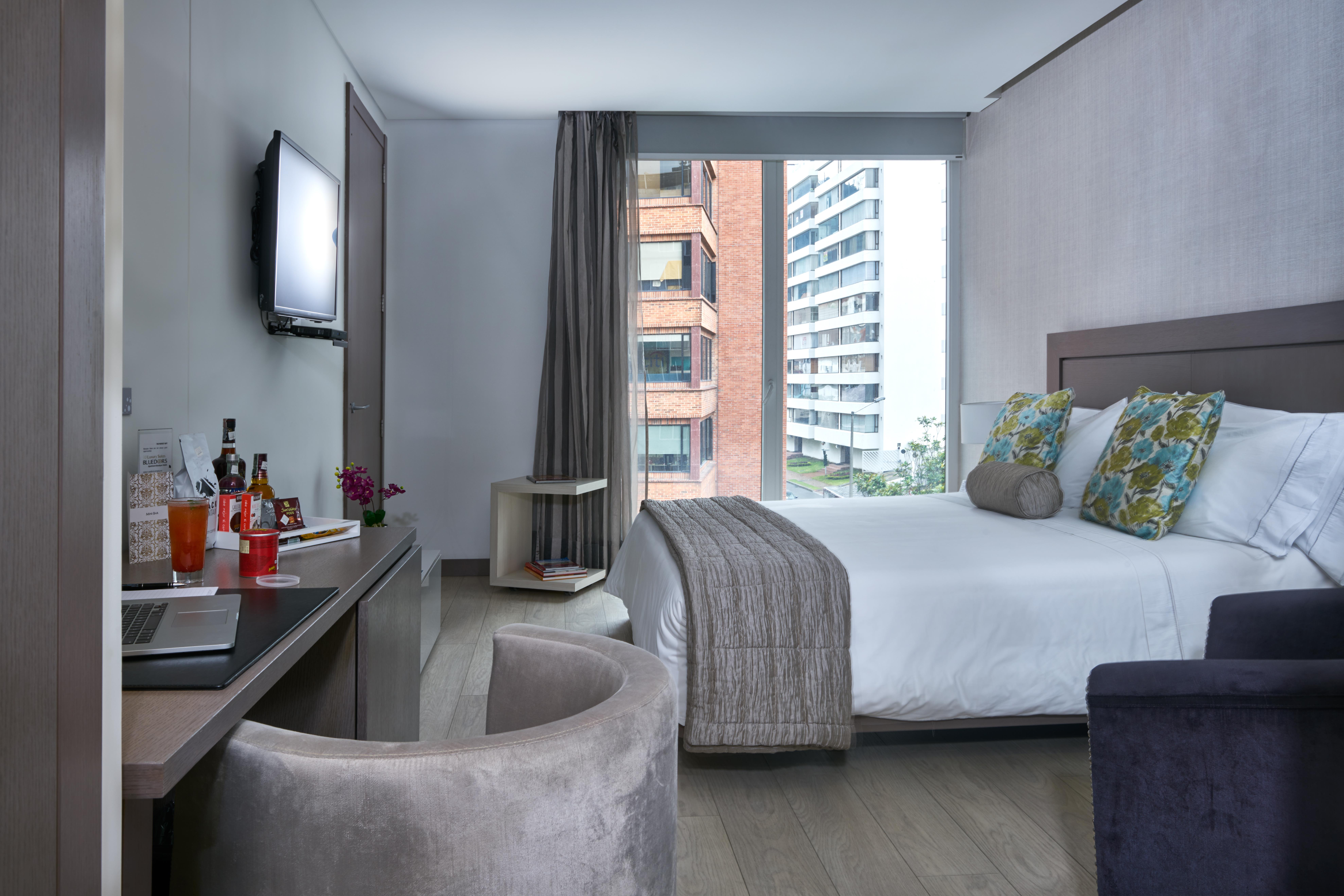 100 Luxury By Preferred Bogota