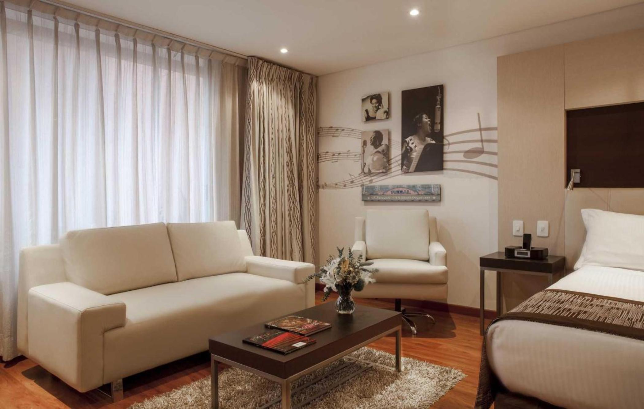 Jazz Hotel