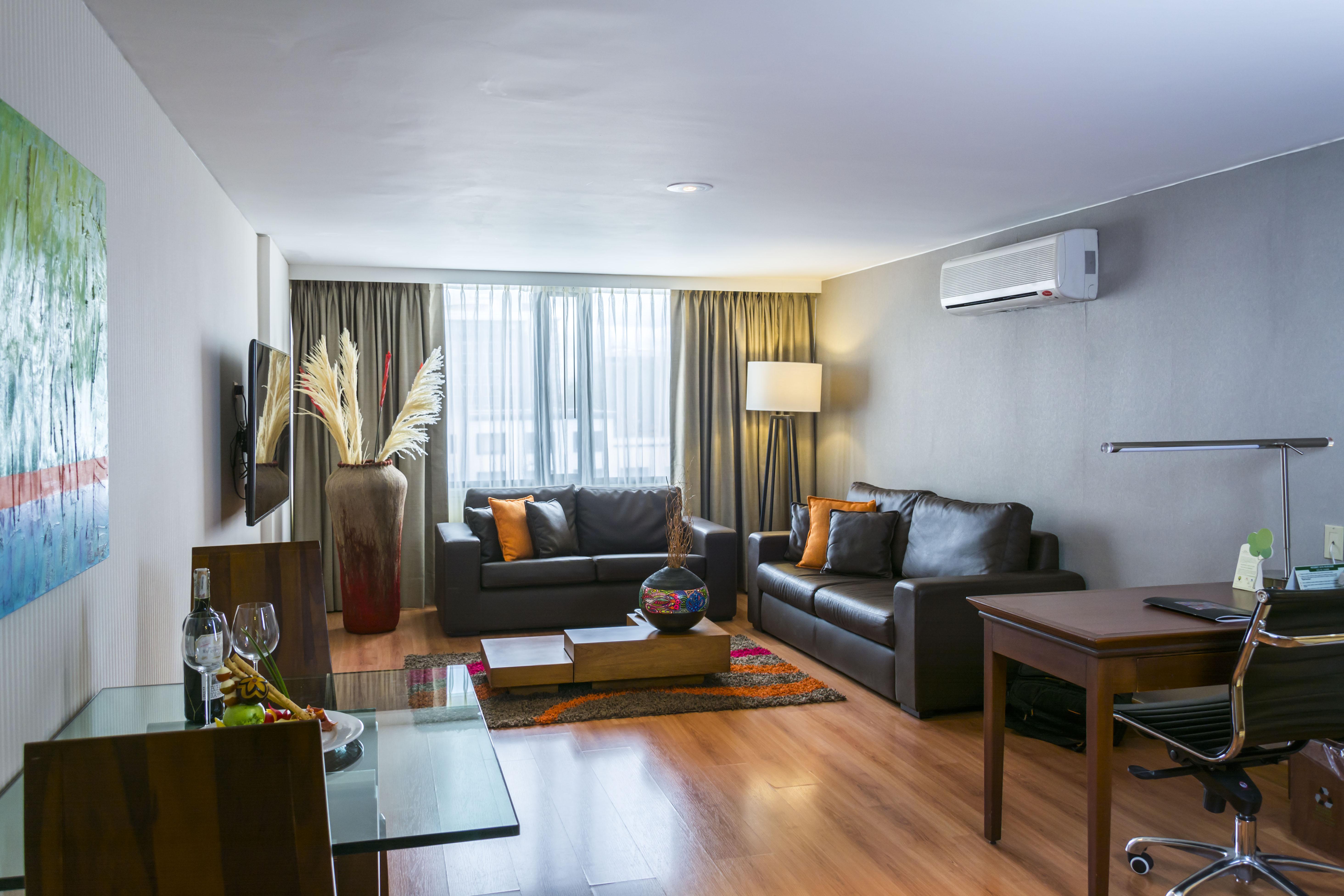 Plaza 5* Bogota
