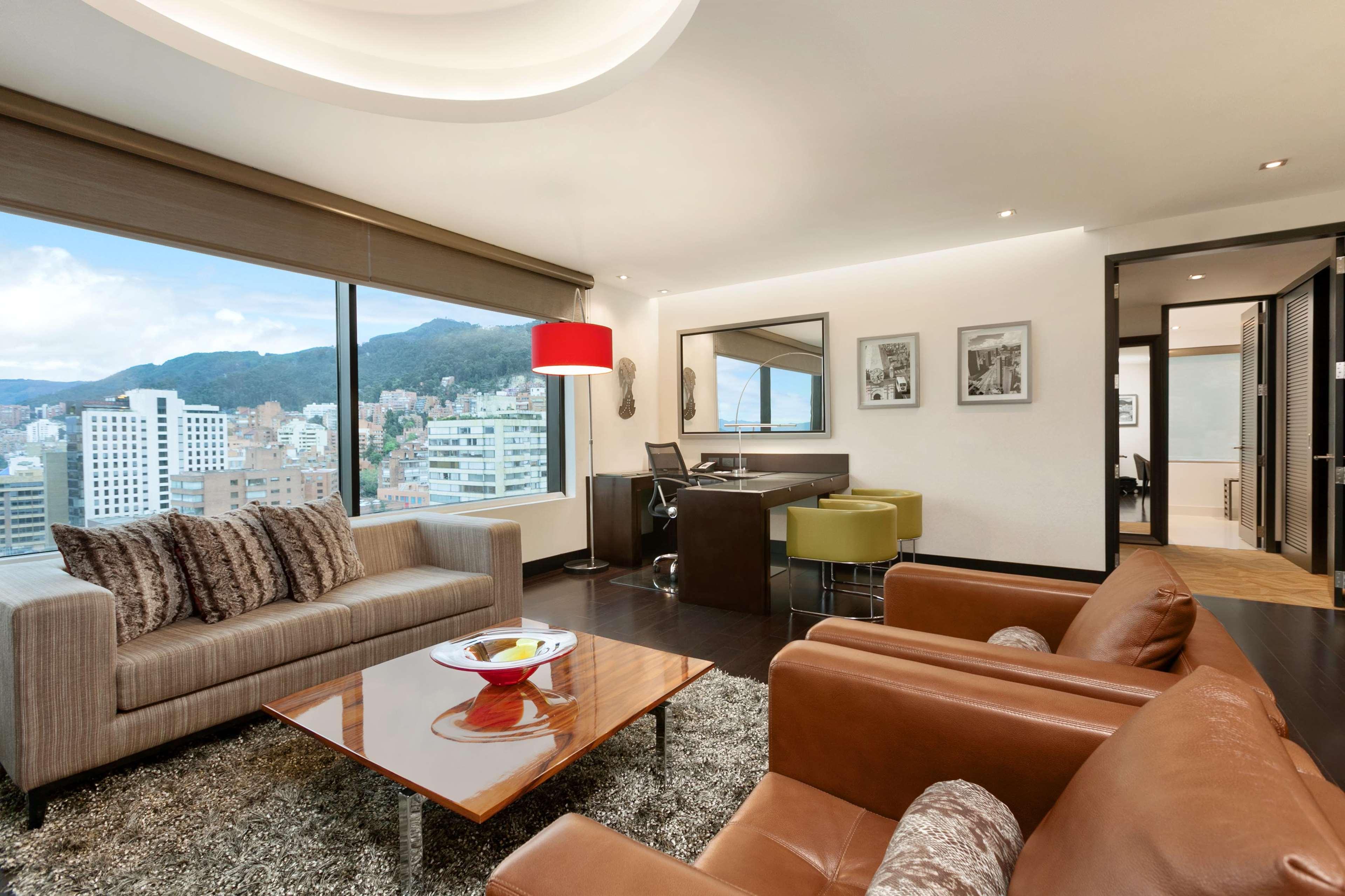 Hilton Hotel 5*