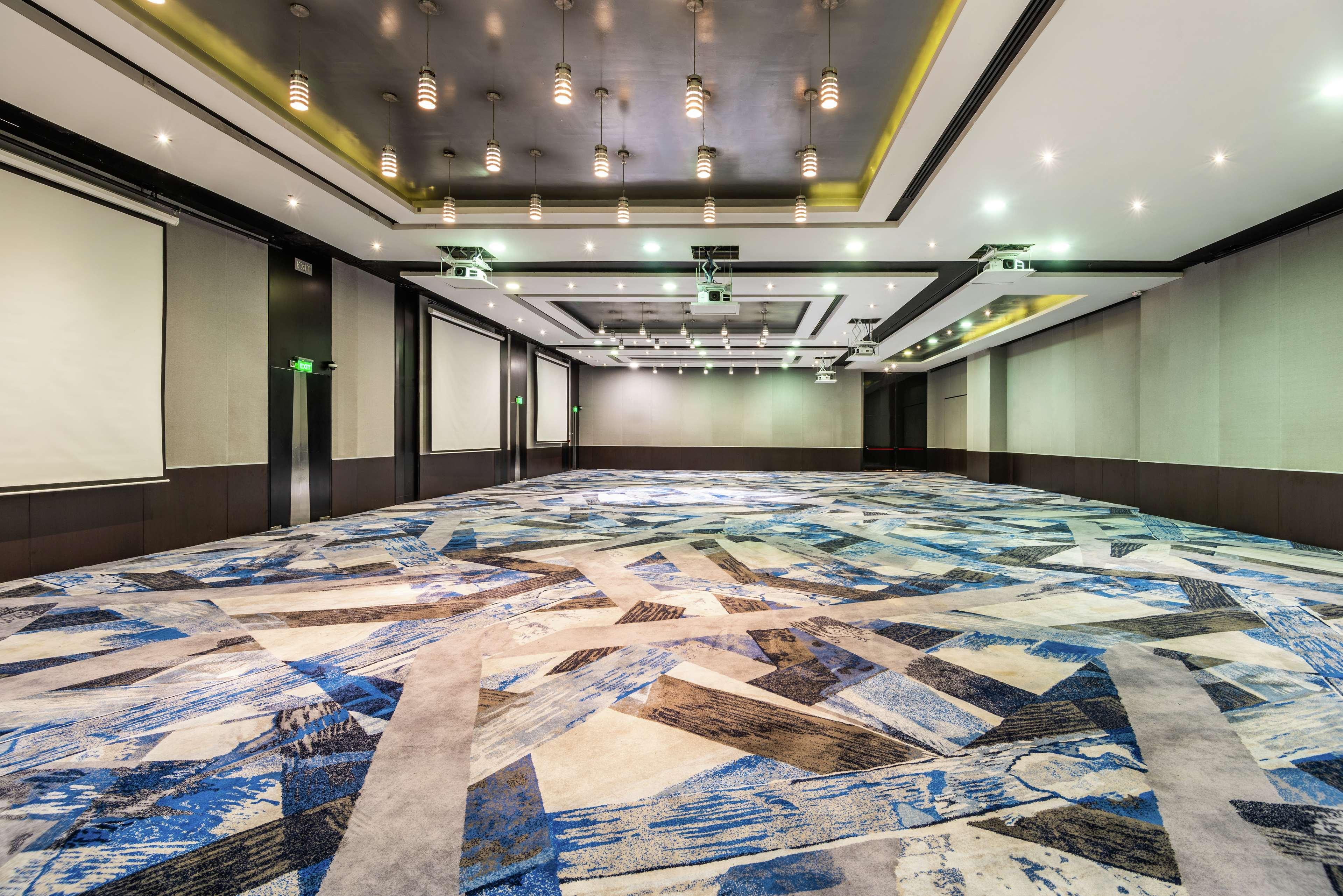 Hilton Hotel 5*