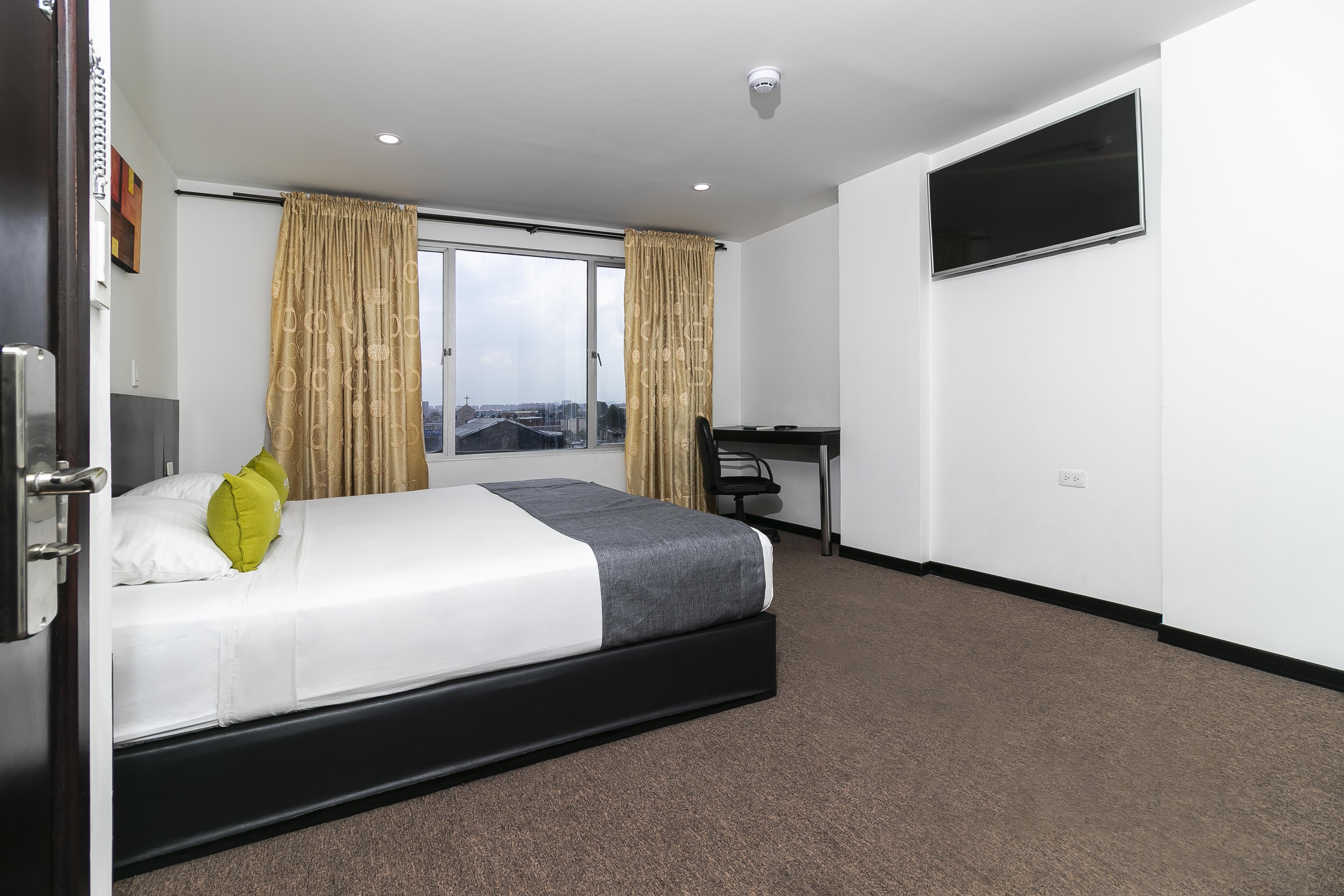 Hotel Ayenda 1063 Golden 4*