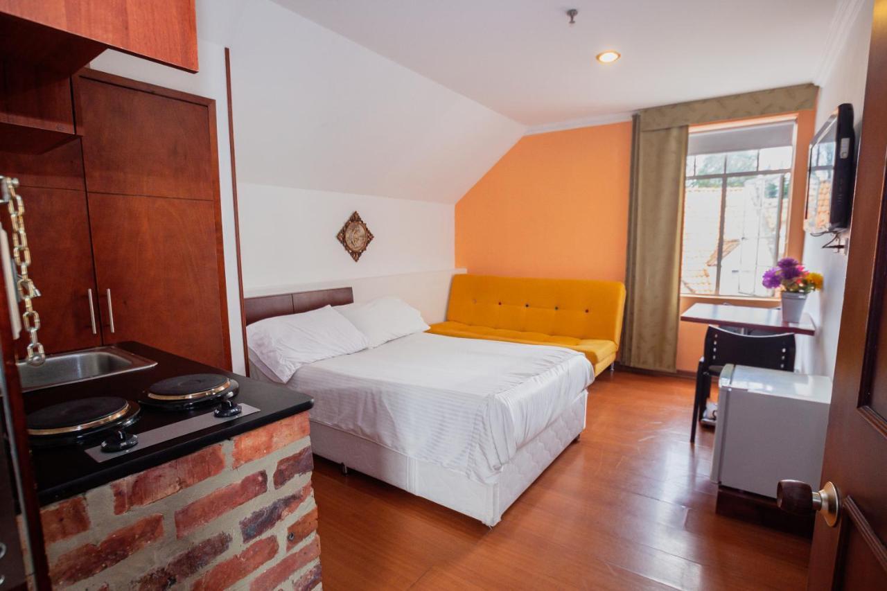 Apartasuites & Plaza 36 *