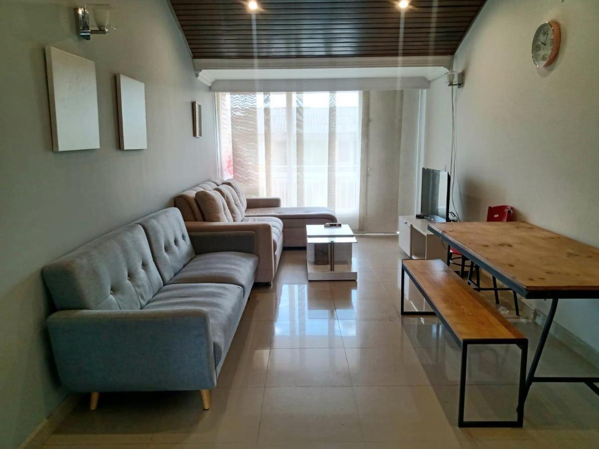Homy #8 - Apt Grande G12 Agora Corferias Embassy Un Apartment Bogota