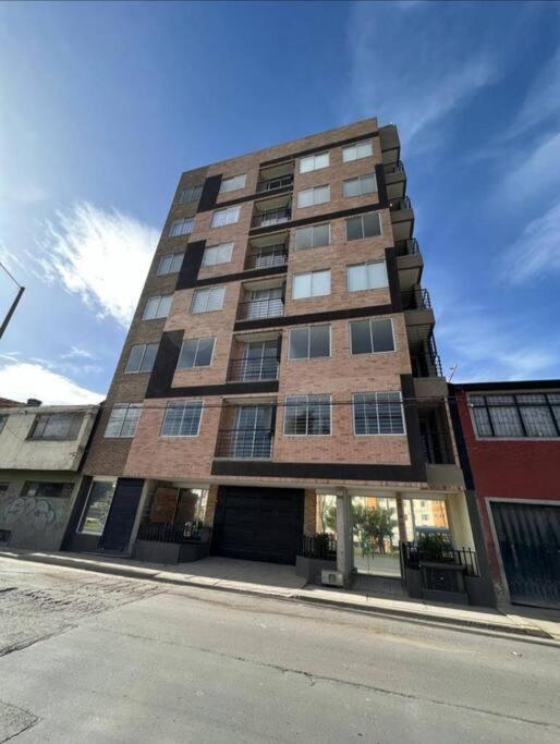 Apartment Edificio Con Ascensor 502 Bogota