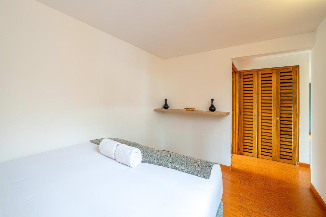 Centric 2br In Virrey *