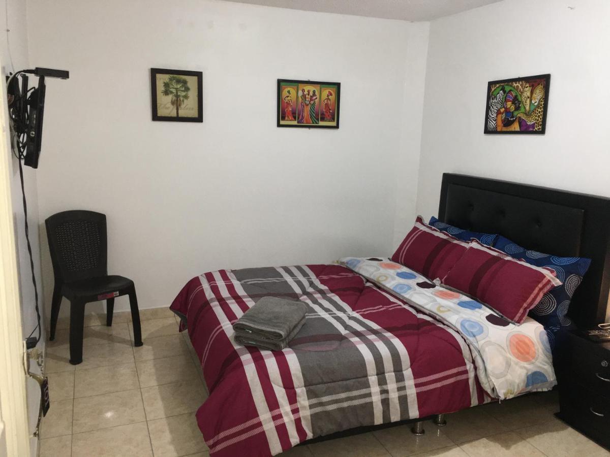 Dorado Airport & Homestay Bogota