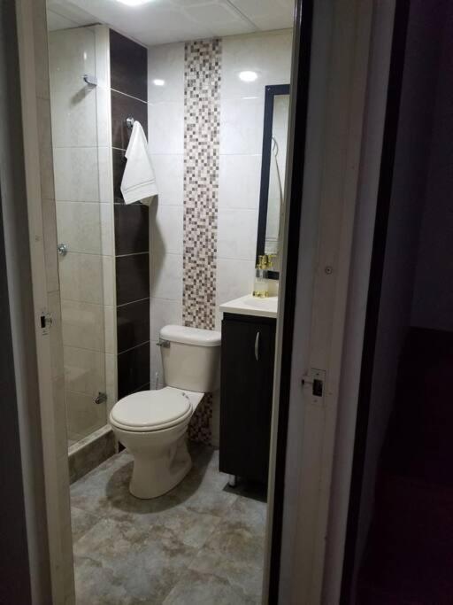 Homestay Confortable Habitacion, Bano Privado Bogota