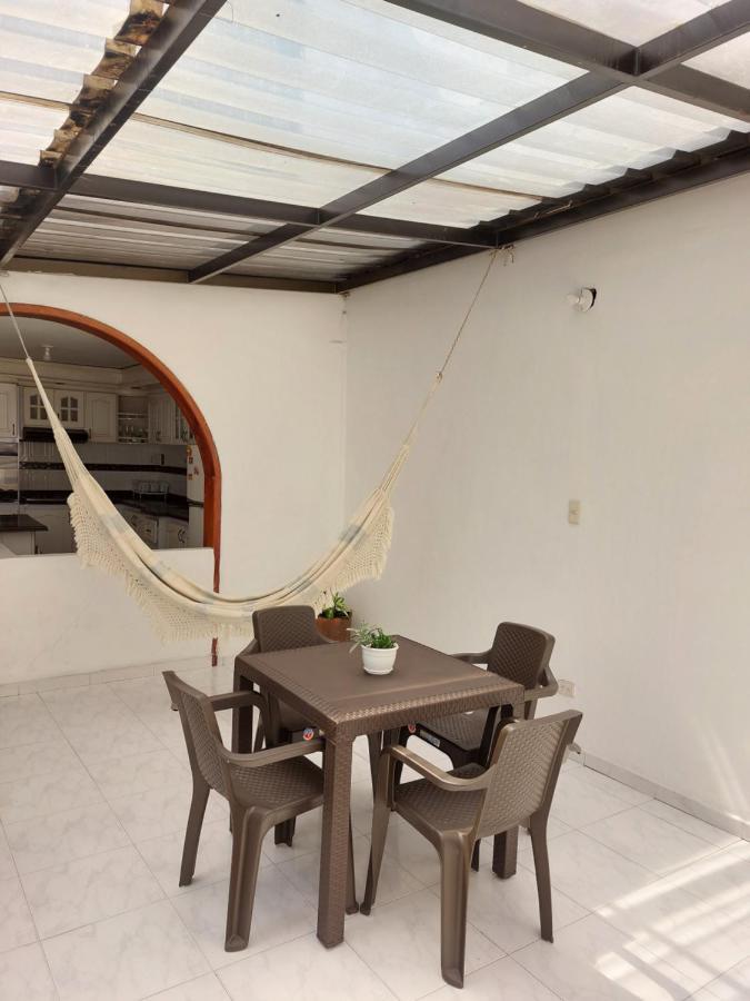 Casa Estacion Modelia, Near To The Airport. Holiday home *