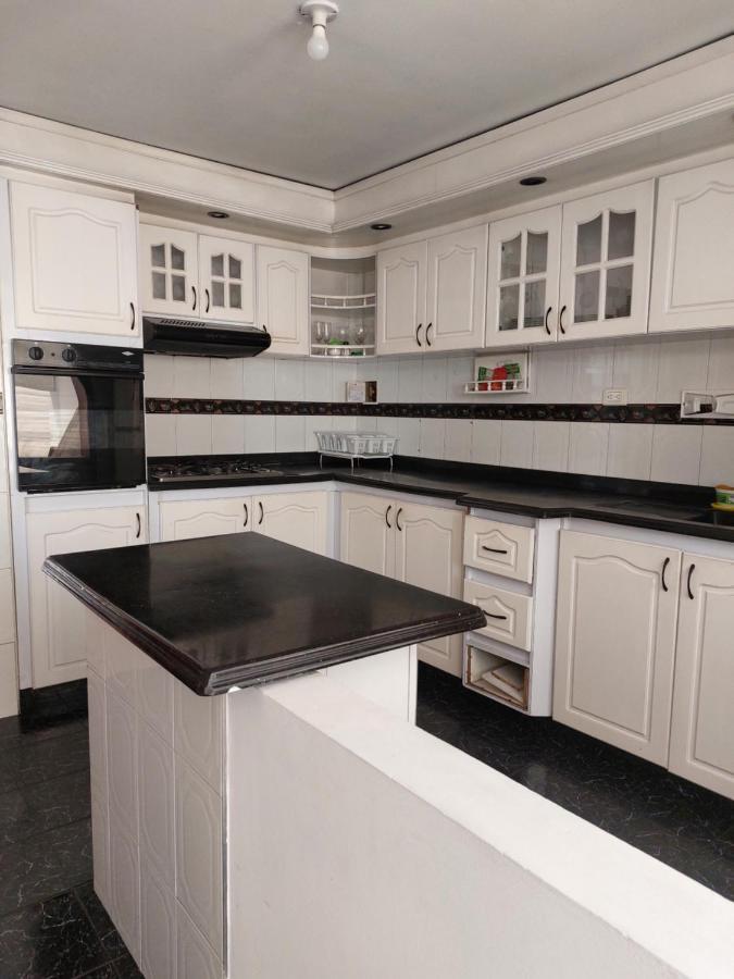 Casa Estacion Modelia, Near To The Airport. Holiday home *