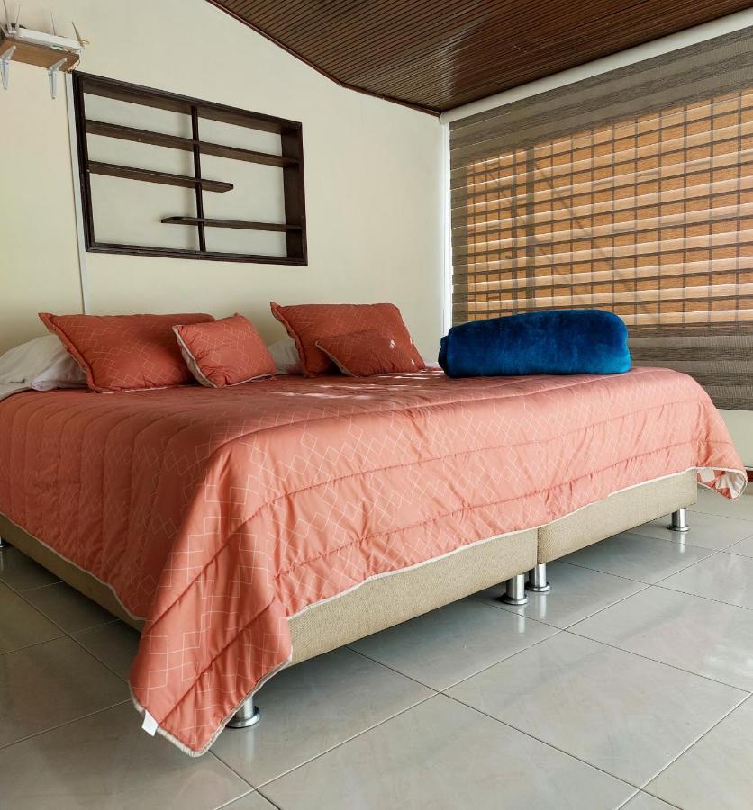 Holiday home Casa Estacion Modelia, Near To The Airport.