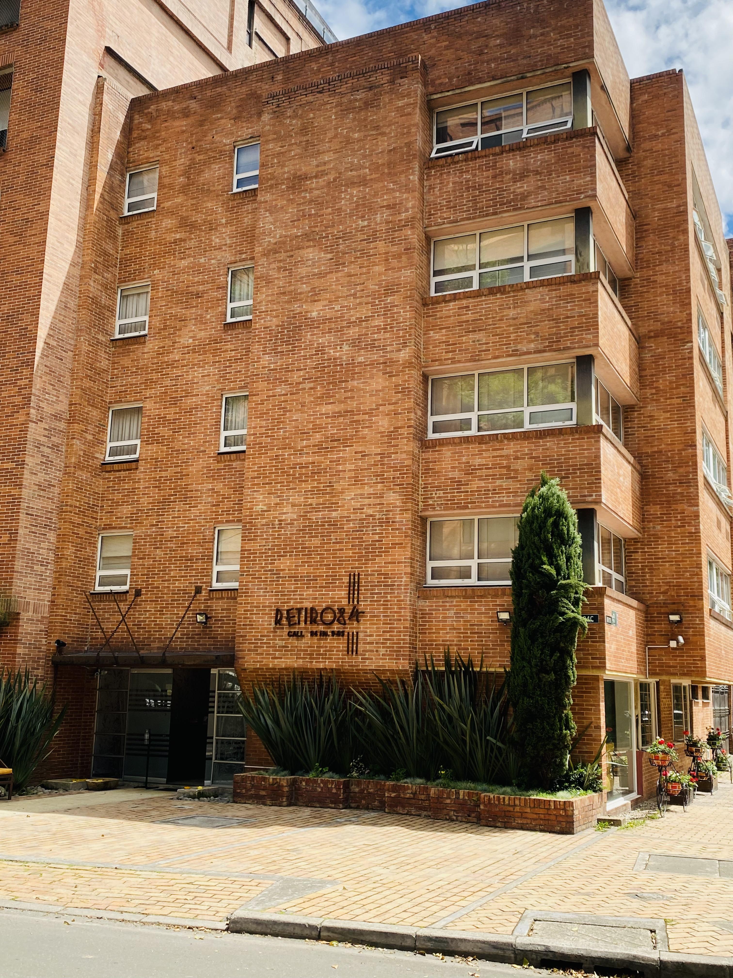 Retiro 84 By Mij Bogota
