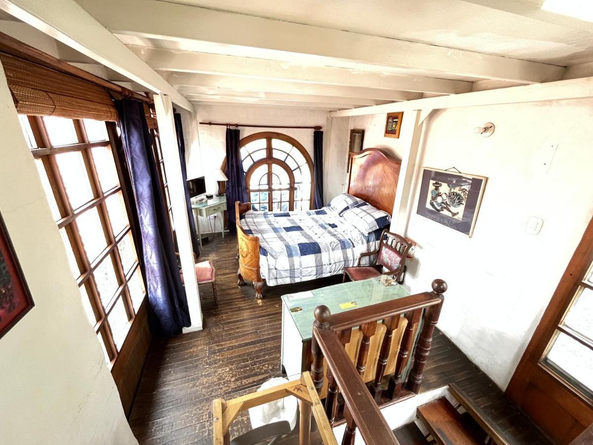 La Casa Azul Del Ventorrillo: Hospedaje Historico Guest house *