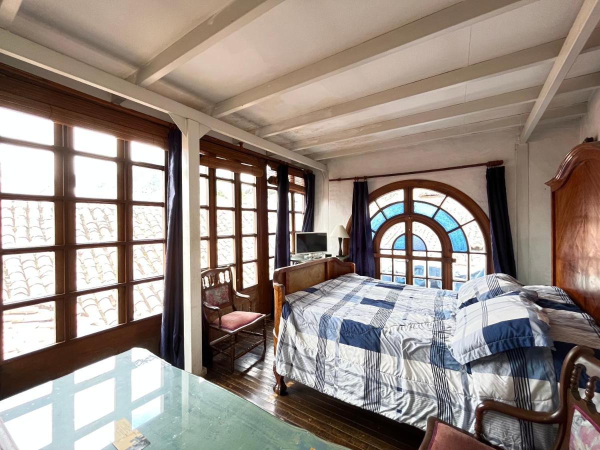 La Casa Azul Del Ventorrillo: Hospedaje Historico Guest house