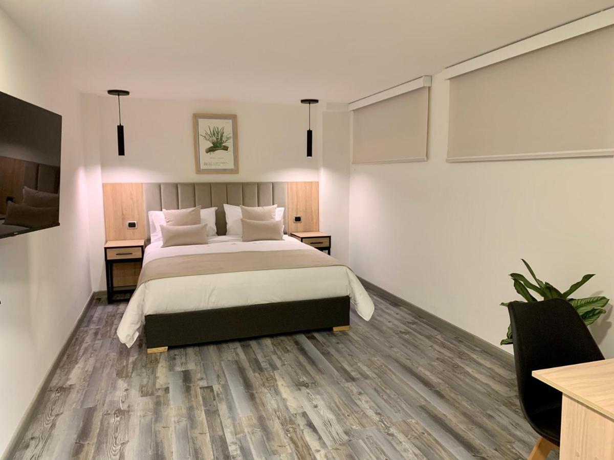 86 Aparthotel