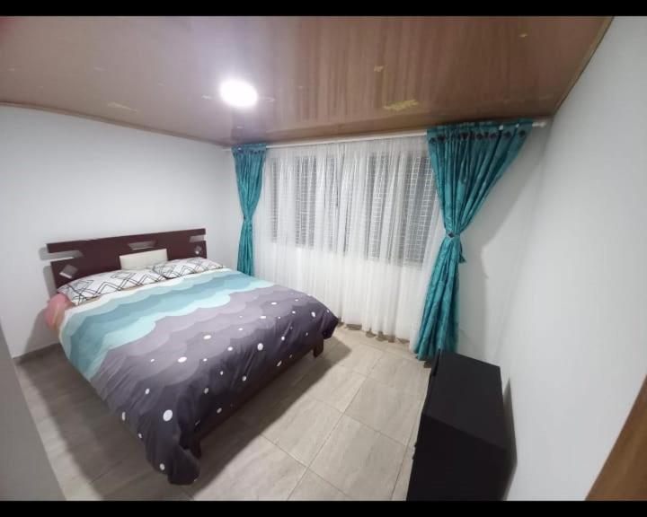 Apartment Familiar, Cerca Al Aeropuerto Bogota