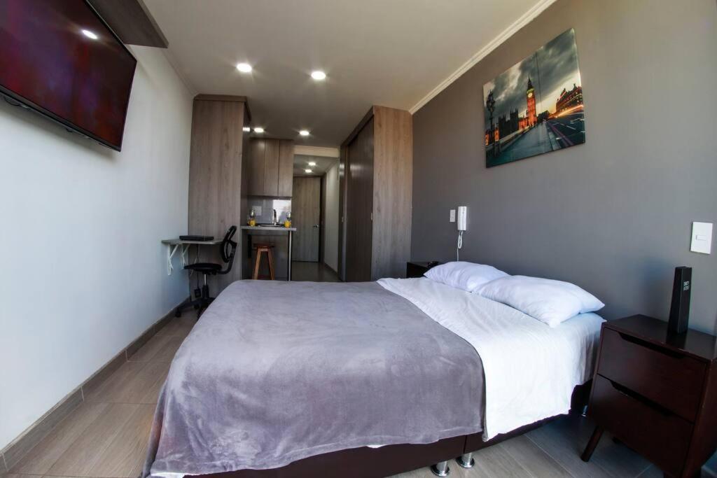 Loft Con Balcon Lgbtq+ Theatron Apartment