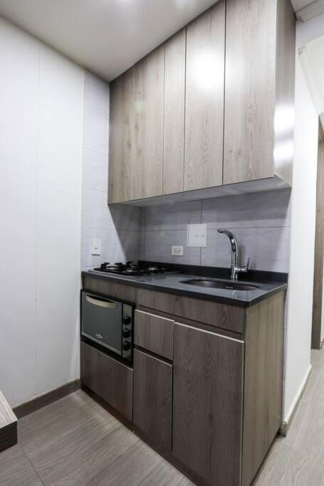 Loft Con Balcon Lgbtq+ Theatron Apartment Bogota
