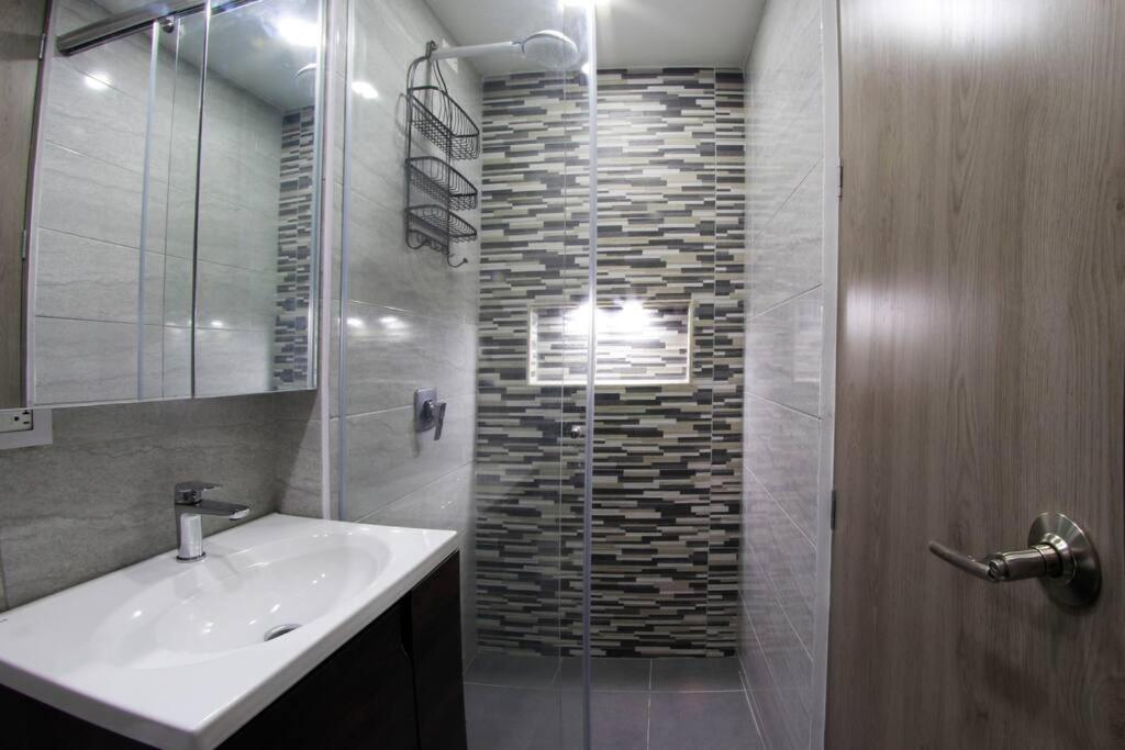 Loft Con Balcon Lgbtq+ Theatron Apartment