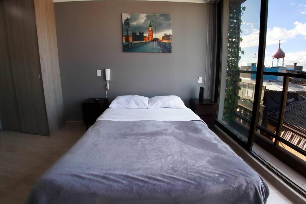Apartment Loft Con Balcon Lgbtq+ Theatron *
