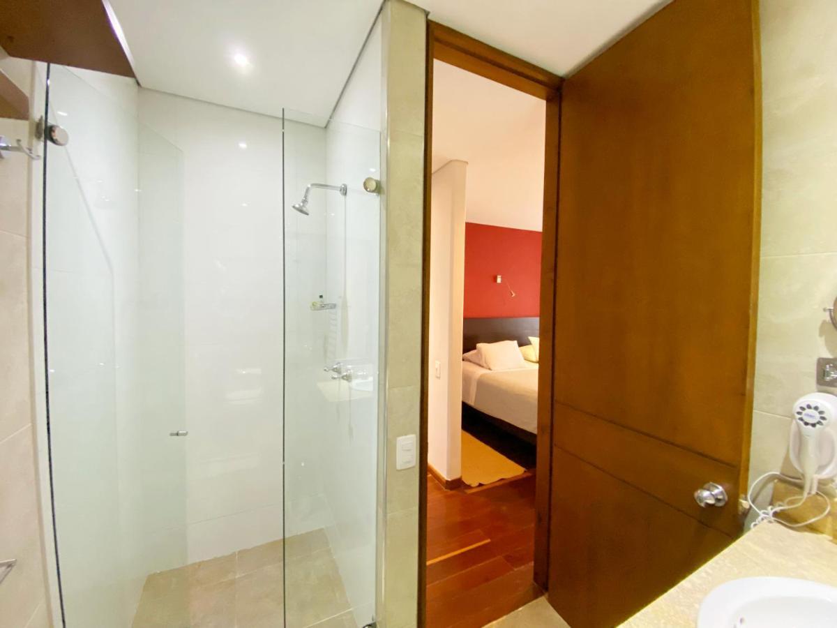 Apartasuites Bellhouse Aparthotel *