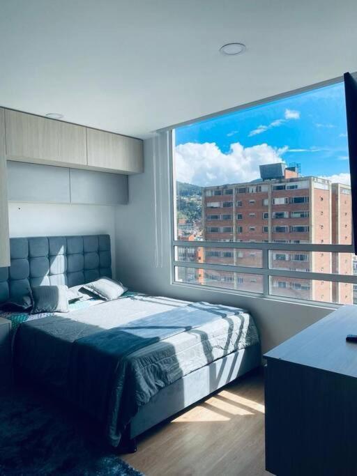 Refugio En Las Alturas,cerca A Zona Gubernamental En Centro De Apartment