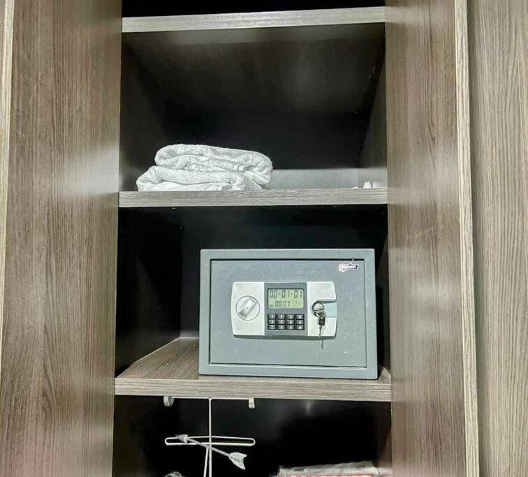 Full With Fast Wi-fi Apartment *