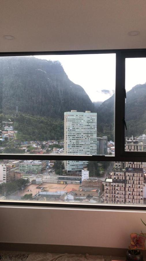 En Torre Barcelona Ve Monserrate Lado The Spotty Apartment *