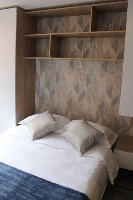 Apartamento Loft Nuevo A Minutos Caminando De Zona T Y Andino *