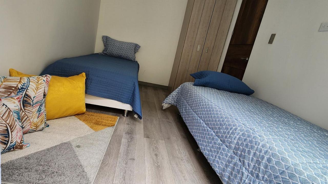 Muy Cerca Del Aeropuerto Nuevo Familiar Lindo Y Acogedor Apartamento *