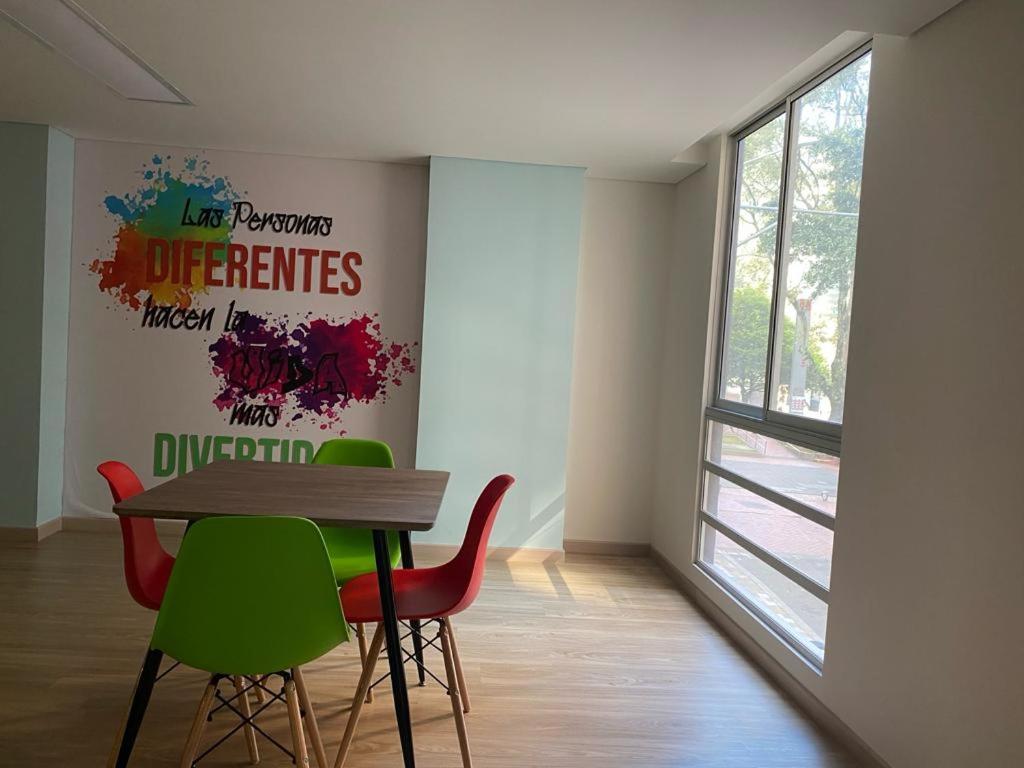 Cerca De Universidades Y Museos, Alquiler Vacacional Apartment Bogota