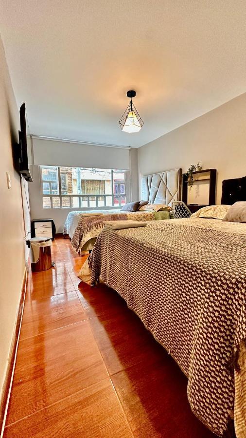 Bed & Breakfast Doble 4 Personas Cerca Del Aropuerto *