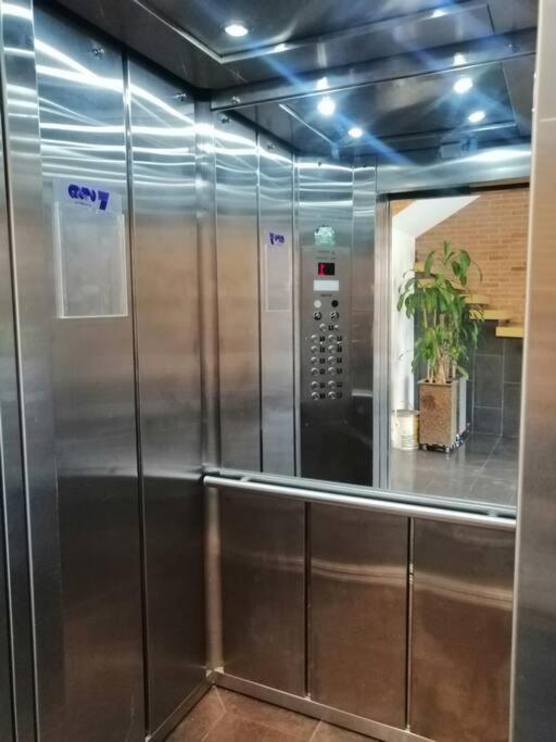 Bien Ubicado, Comodo Y Funcional Apartamento *