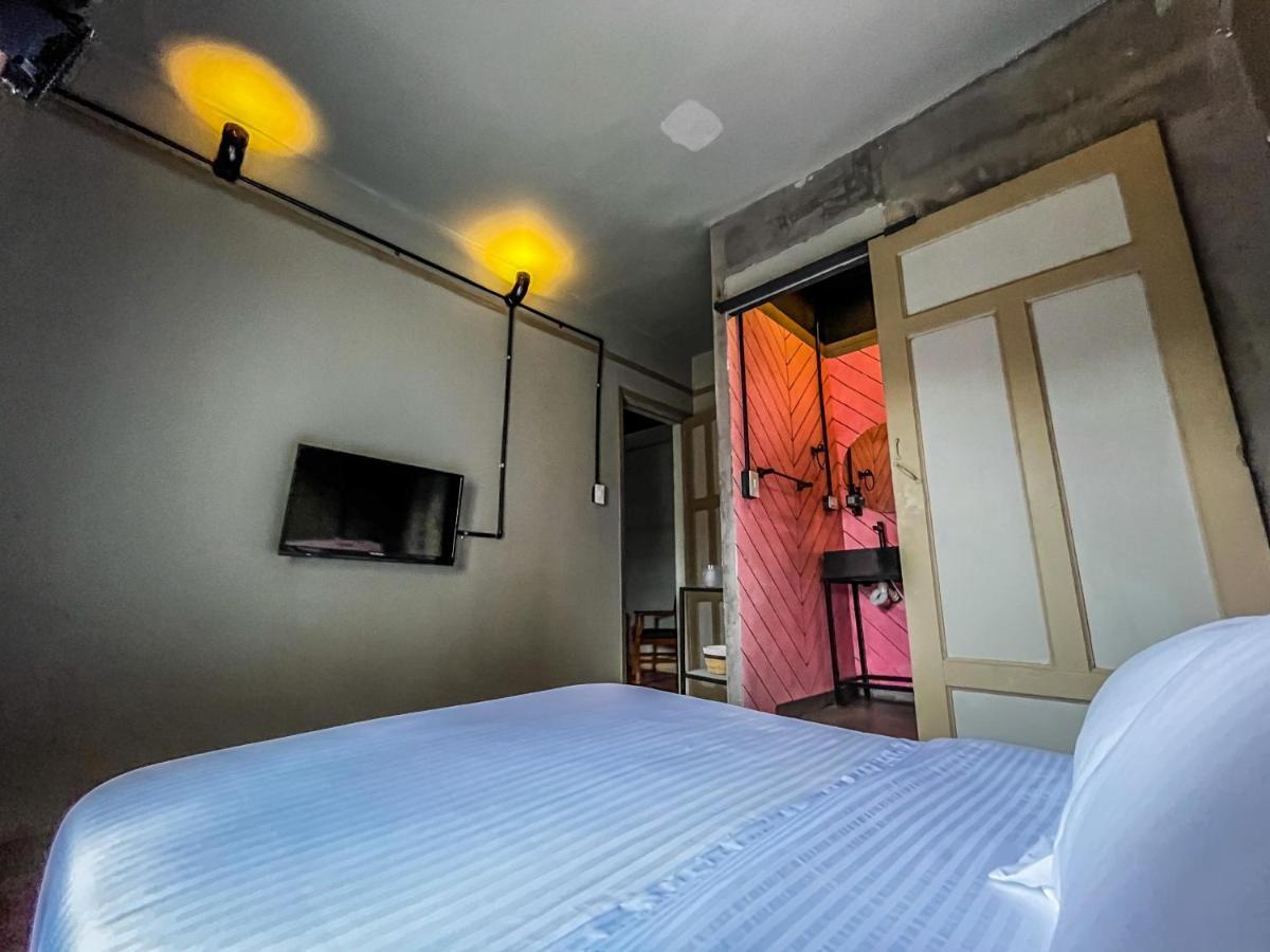 Sr Luis Boutique - Zona Heroes - Recepcion Digital 24h Hotel 5*