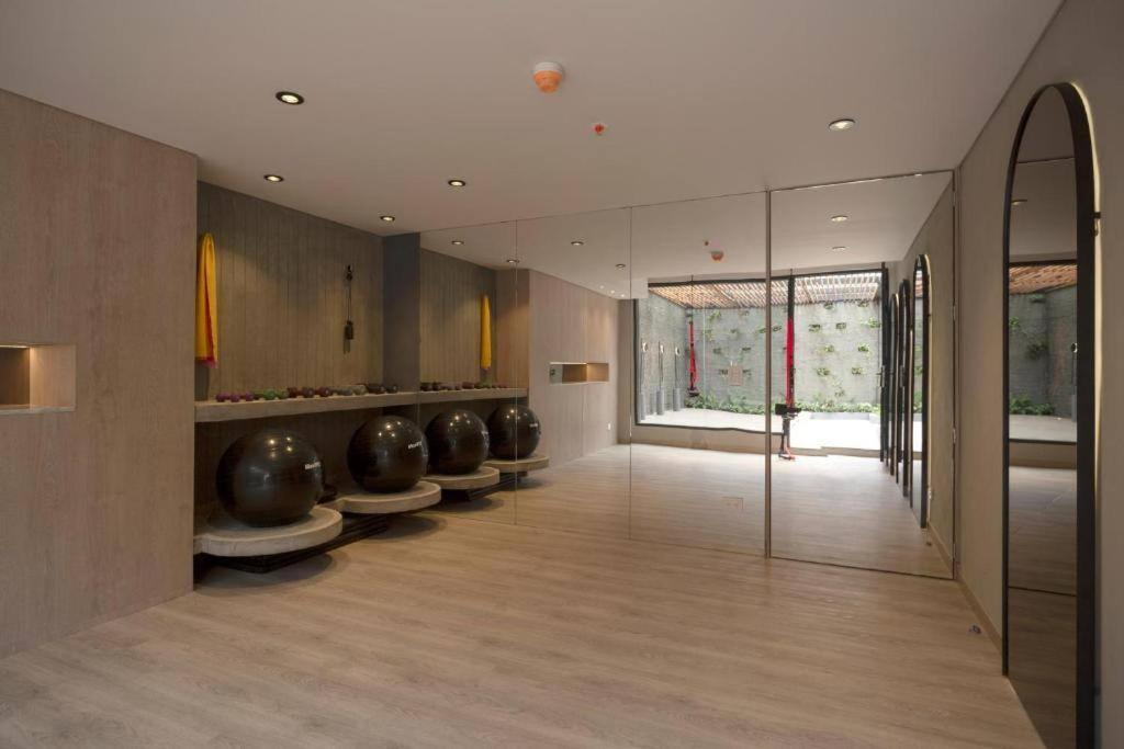 Luxury Flat/pool/auto Check In Apartment Bogota