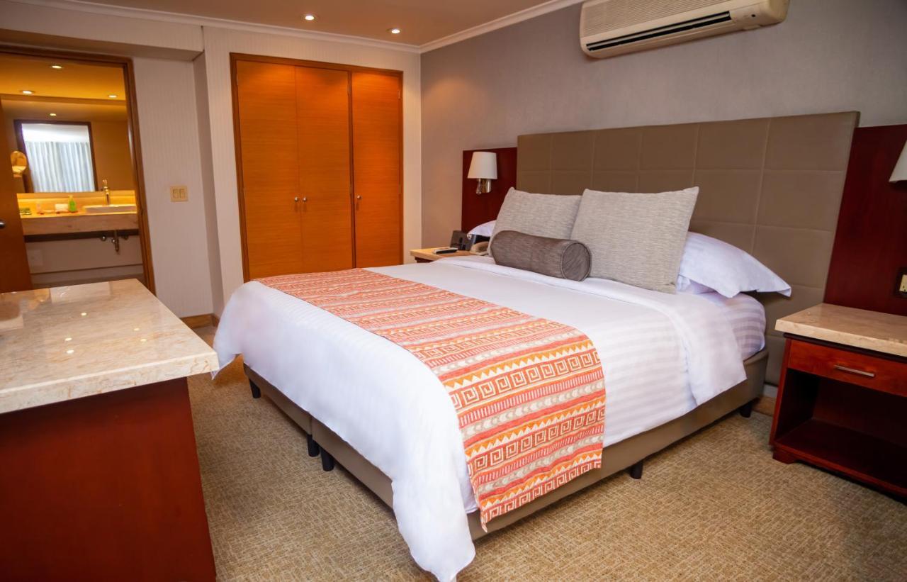 Hotel Plaza 5*