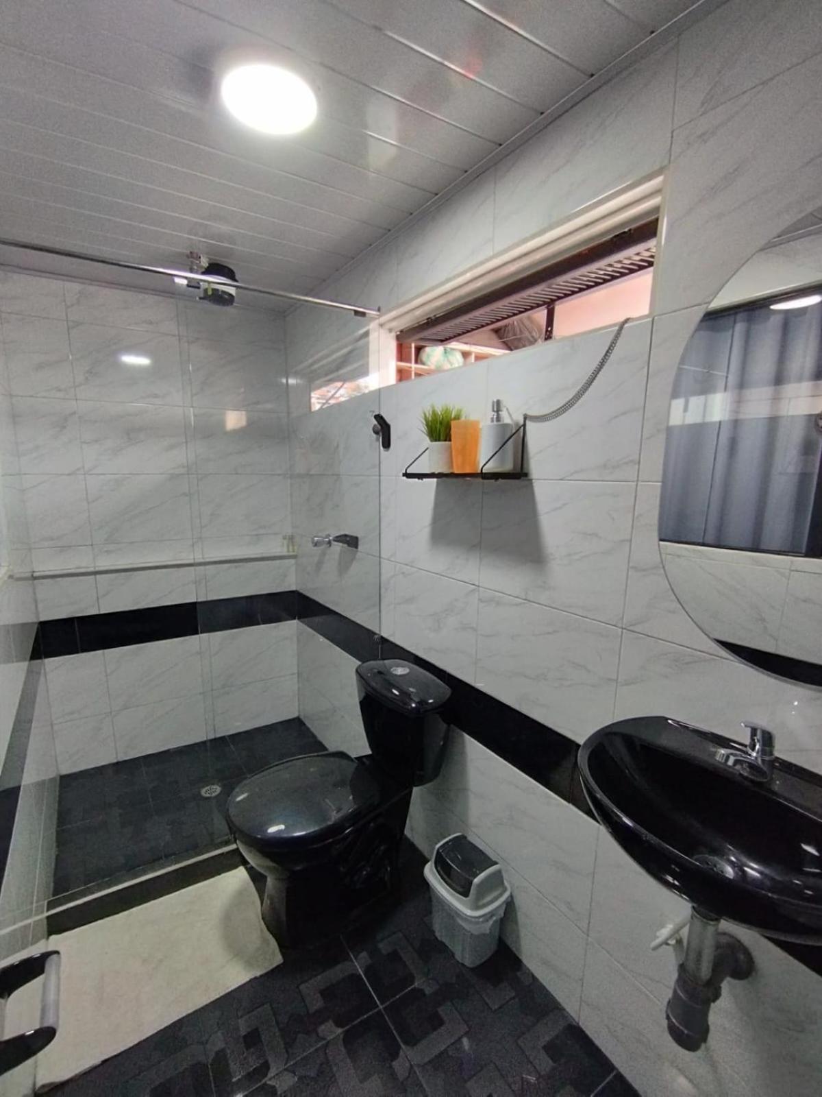 Con Bano Privada Quiroga Homestay Bogota
